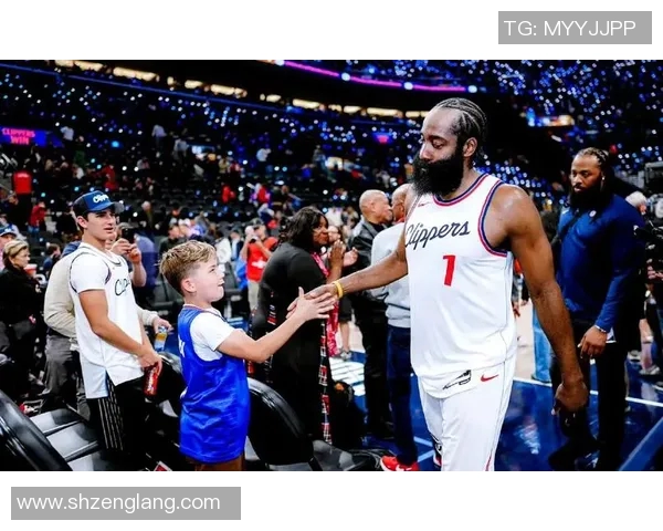 NBA快船队末节逆袭 克里斯蒂领军击败雄鹿 NBA快船队末节逆袭 克里斯蒂领军击败雄鹿